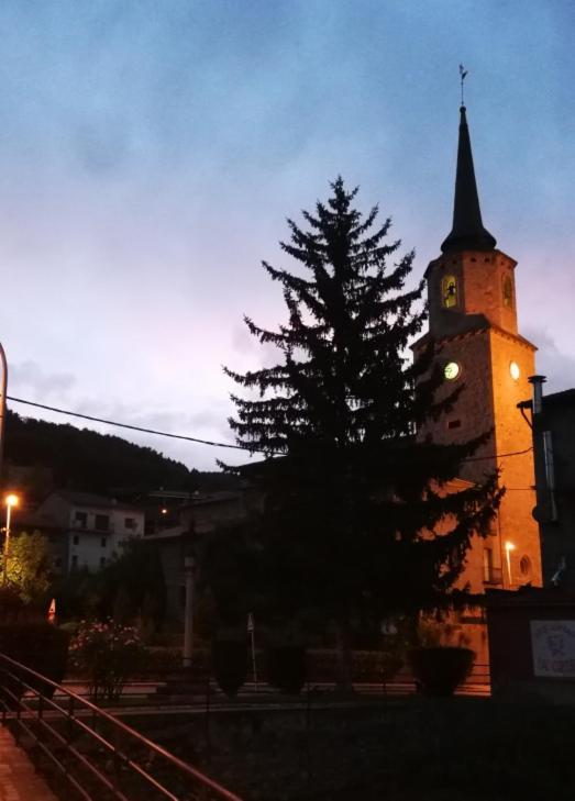 Apartament Turistic Campdevánol Exteriér fotografie