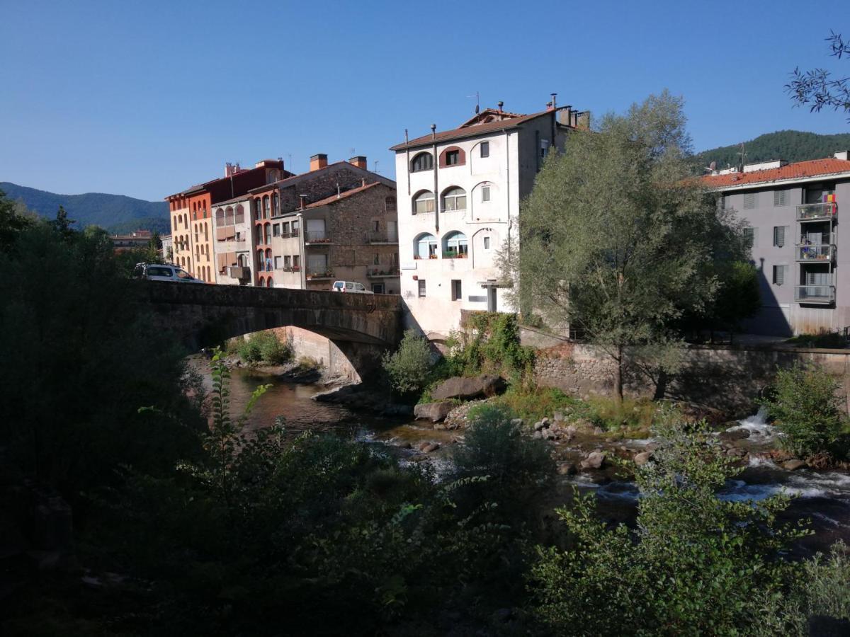 Apartament Turistic Campdevánol Exteriér fotografie