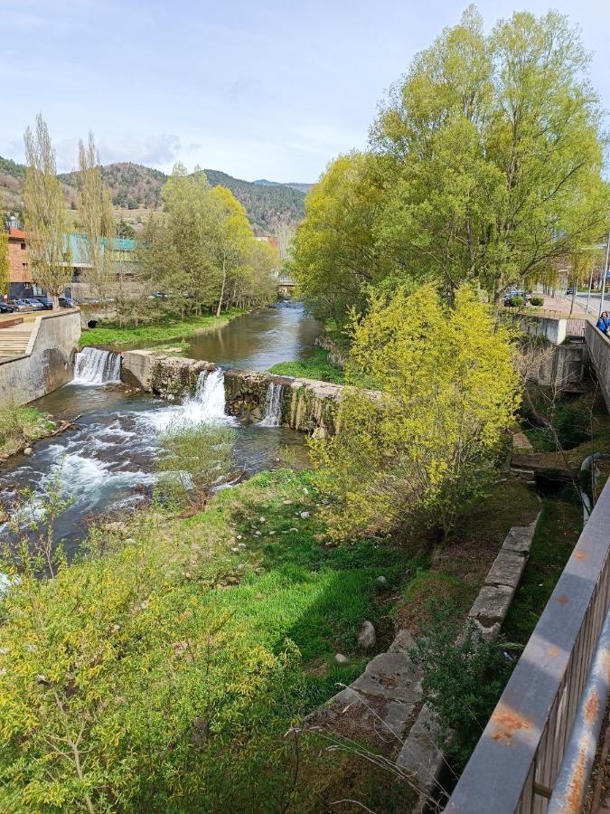 Apartament Turistic Campdevánol Exteriér fotografie