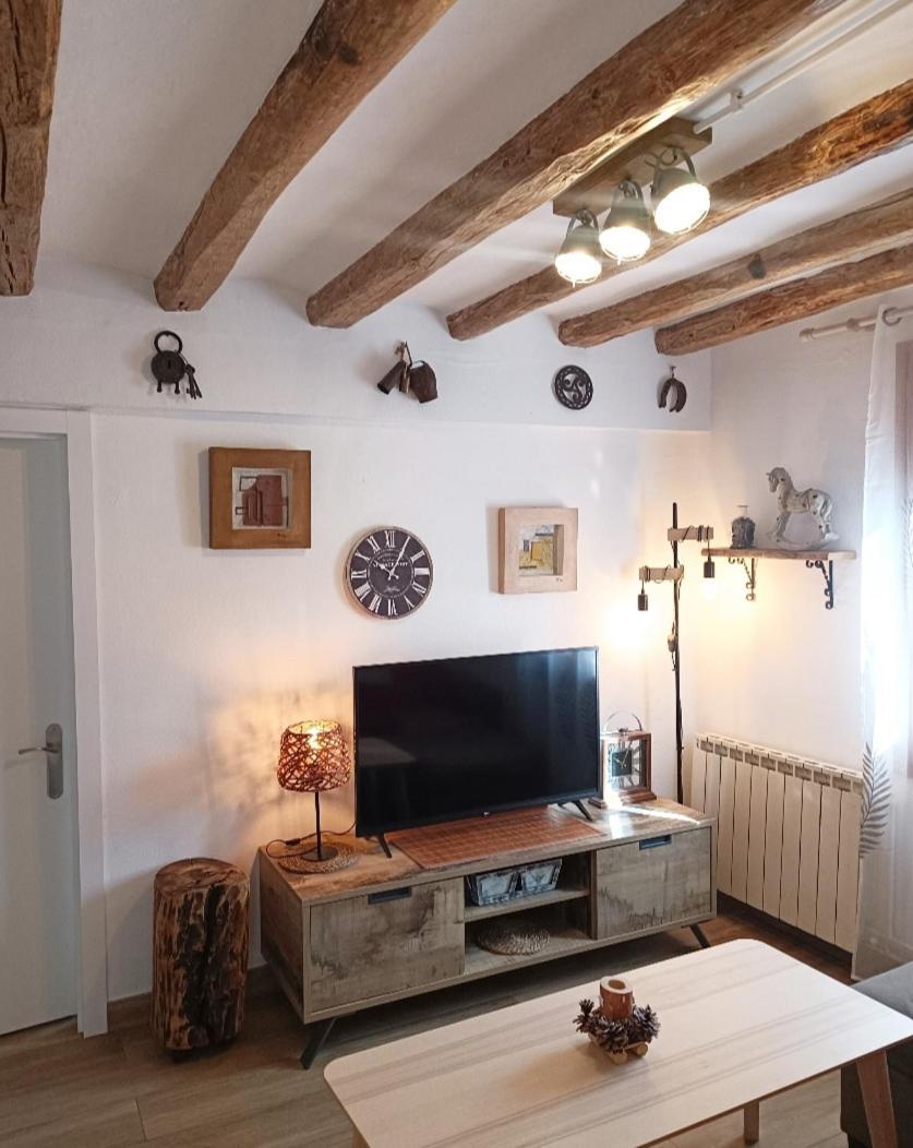 Apartament Turistic Campdevánol Exteriér fotografie